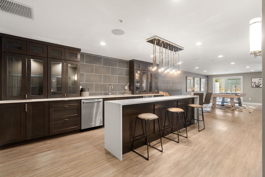 8 Glen Ellen Blvd # 8
