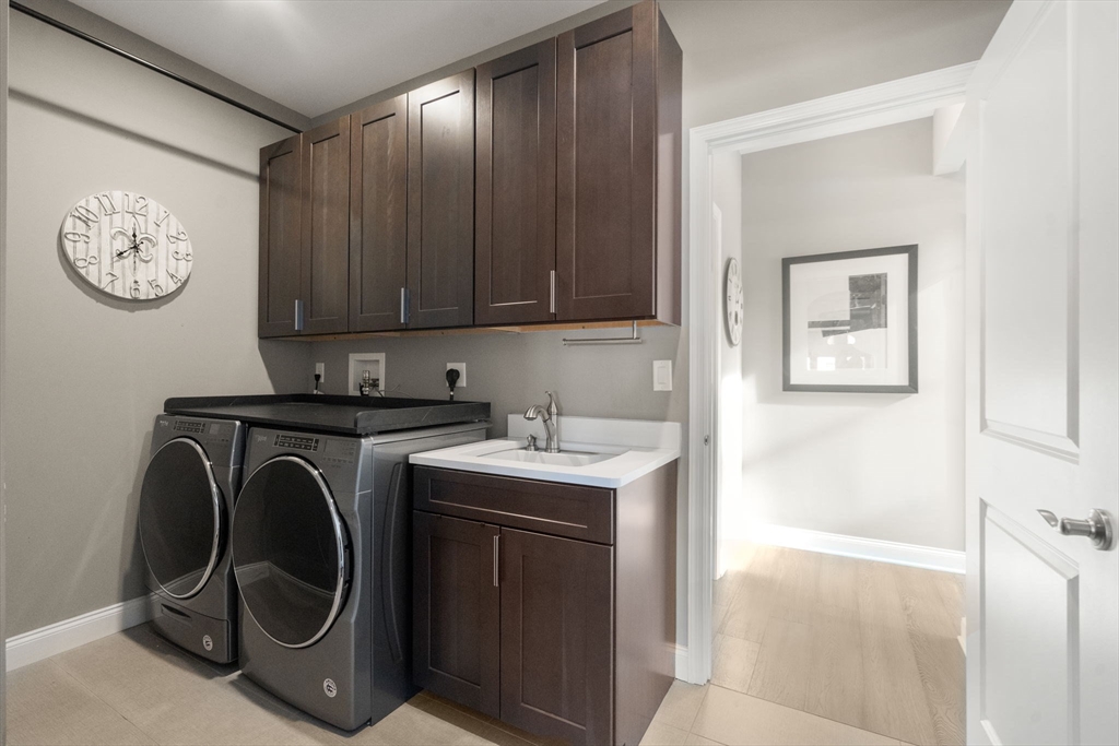 8 Glen Ellen Blvd # 8