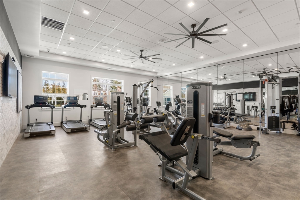8 Glen Ellen Blvd # 8