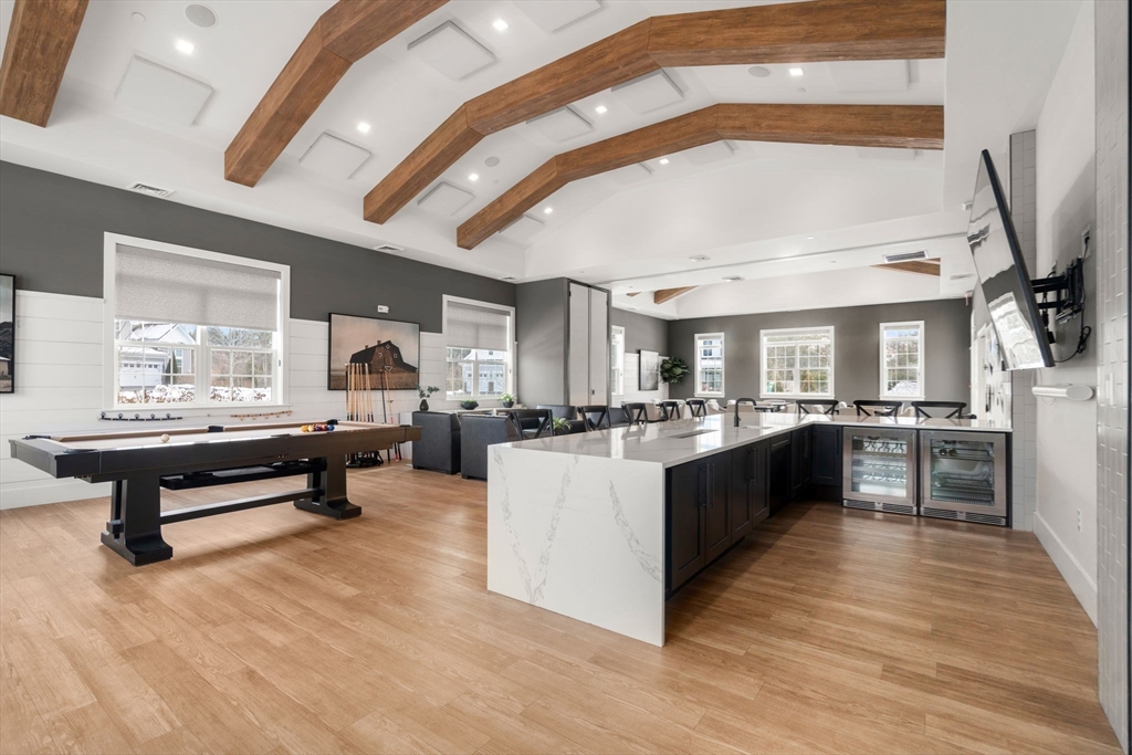8 Glen Ellen Blvd # 8