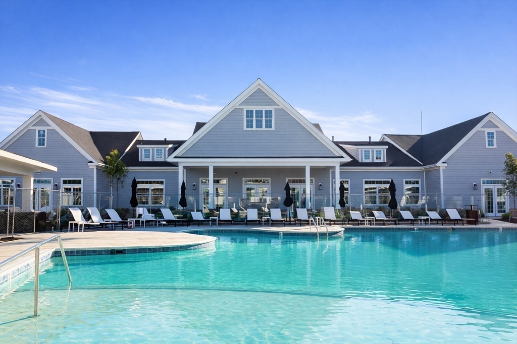 8 Glen Ellen Blvd # 8