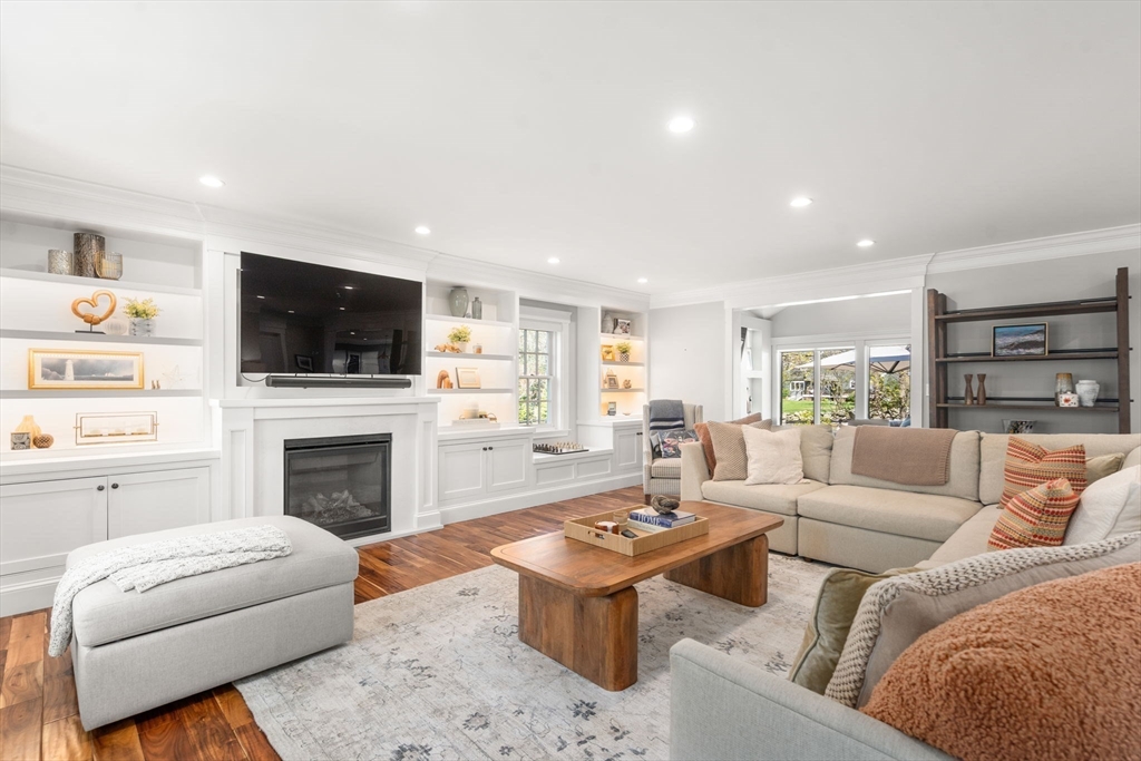 6 Hale Place
