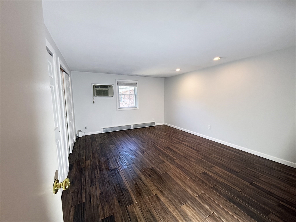 89 Pleasant St # D11