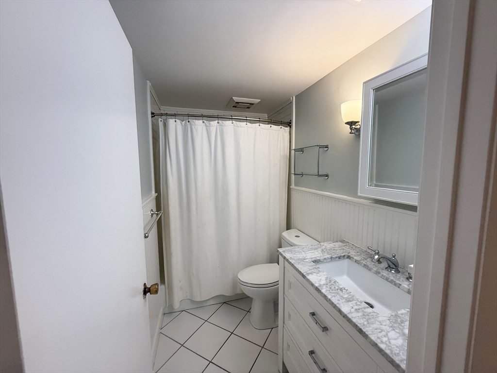 89 Pleasant St # D11