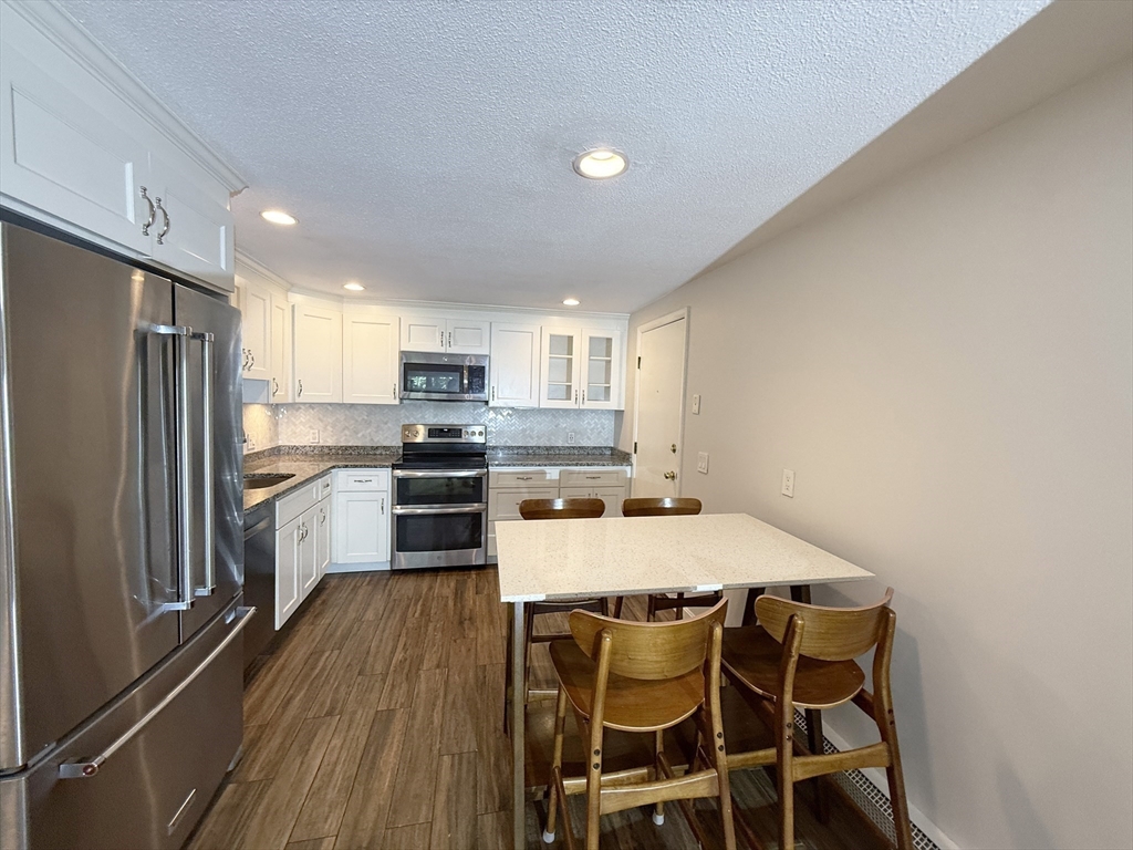 89 Pleasant St # D11