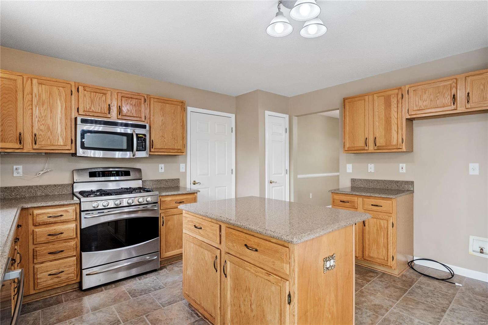 3218 Stonebridge Drive