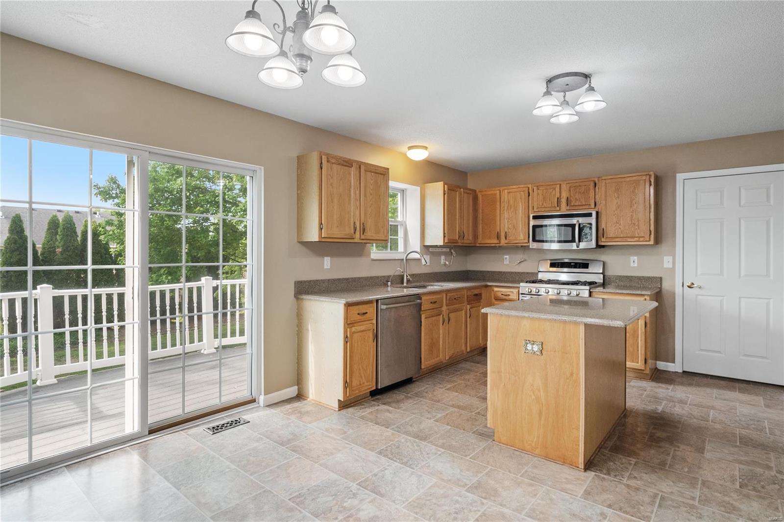 3218 Stonebridge Drive