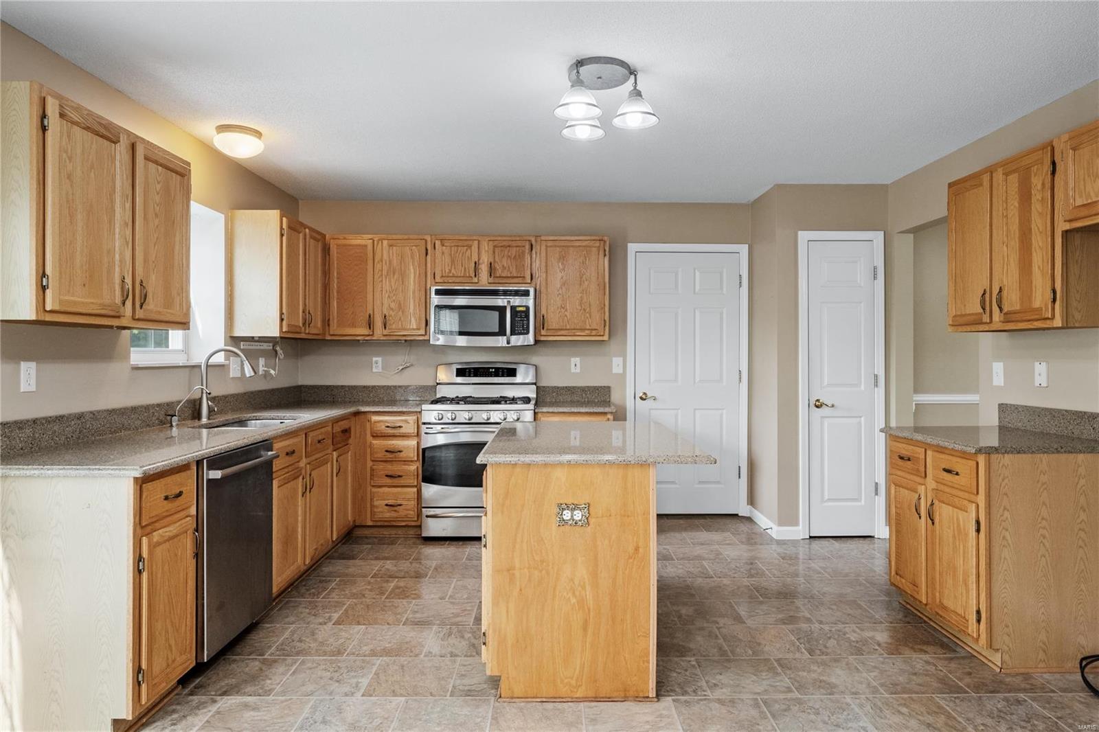 3218 Stonebridge Drive