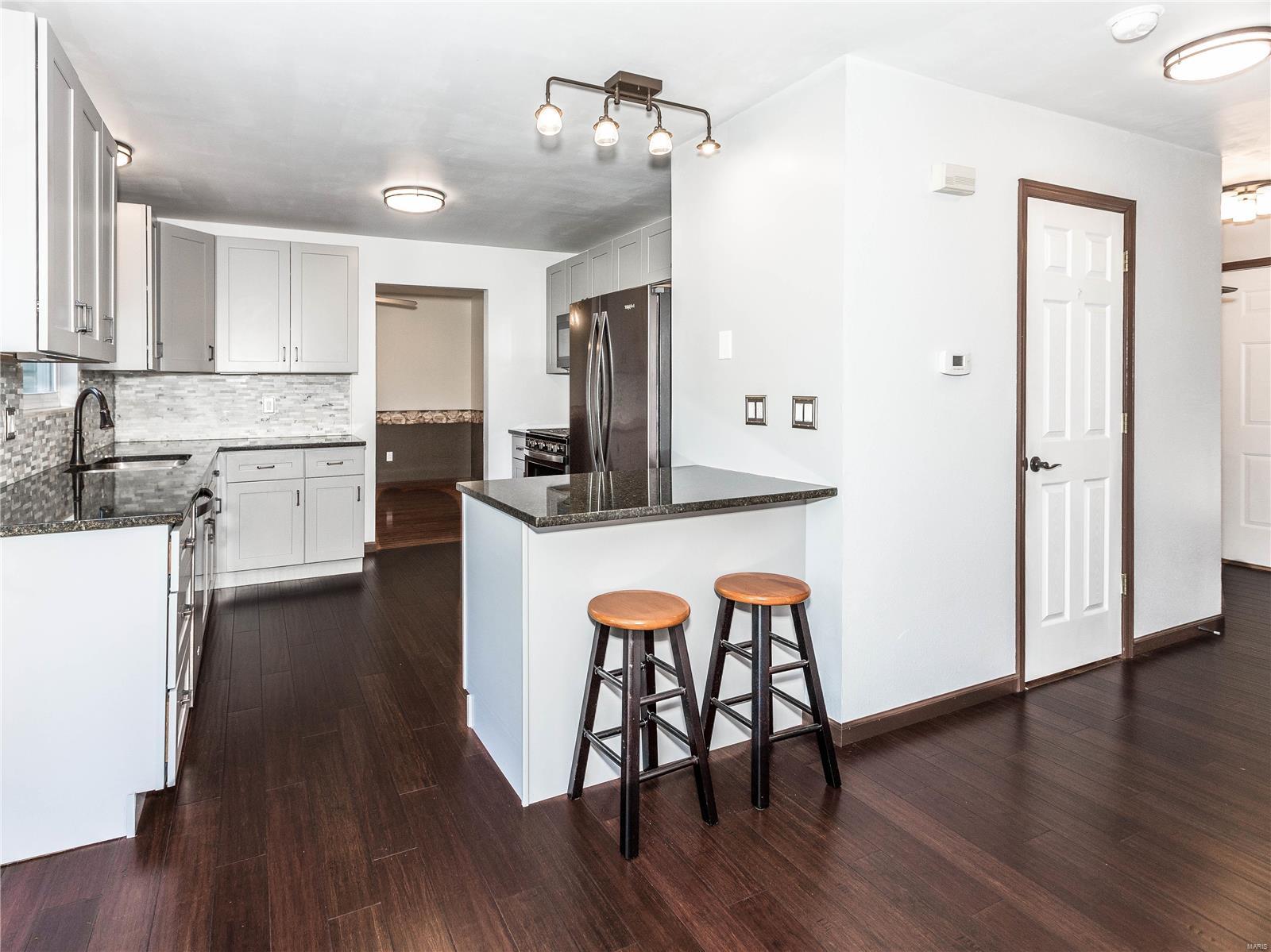 1635 Thunderbird Lane