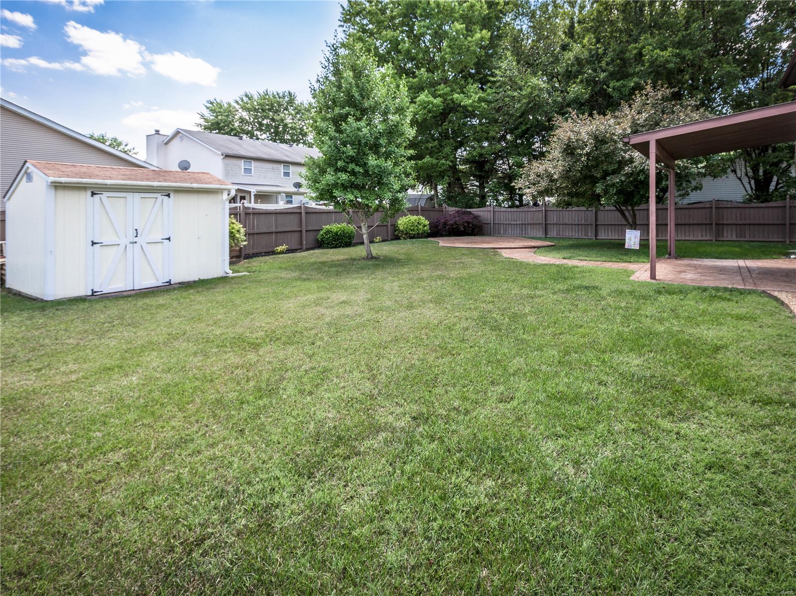 1635 Thunderbird Lane