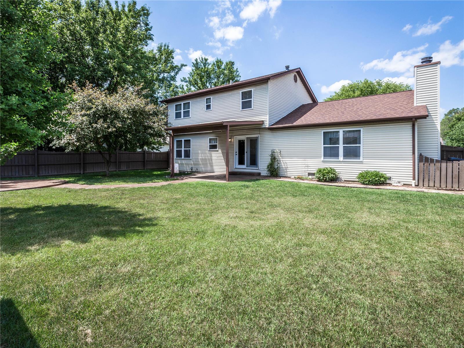 1635 Thunderbird Lane