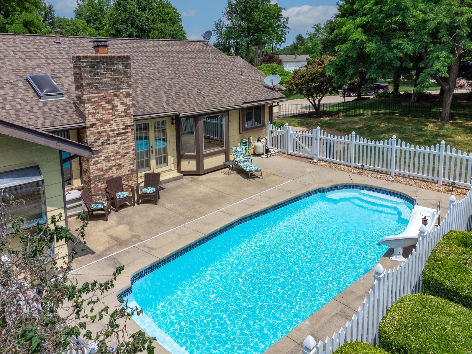 22 Blossom Lake Lane