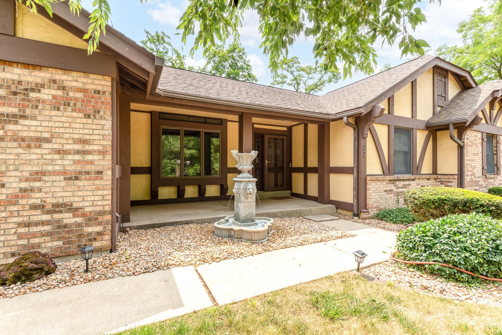 22 Blossom Lake Lane