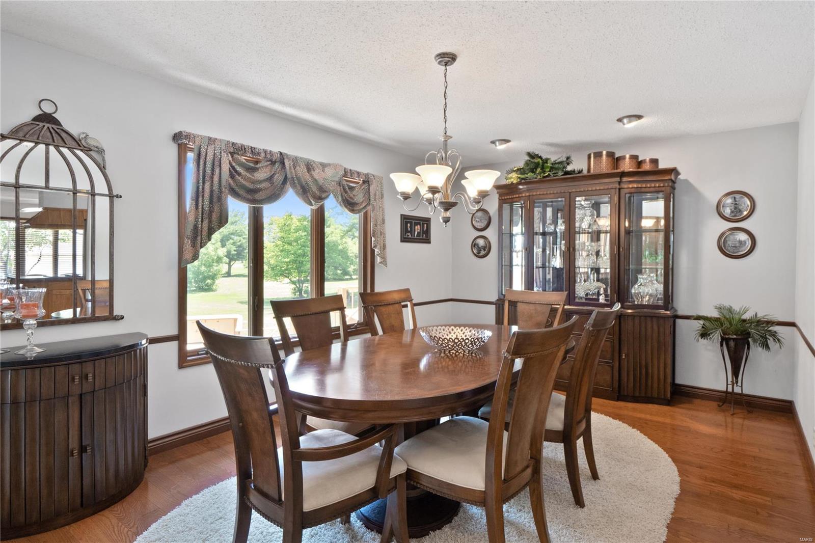 90 SHIRLWIN Drive