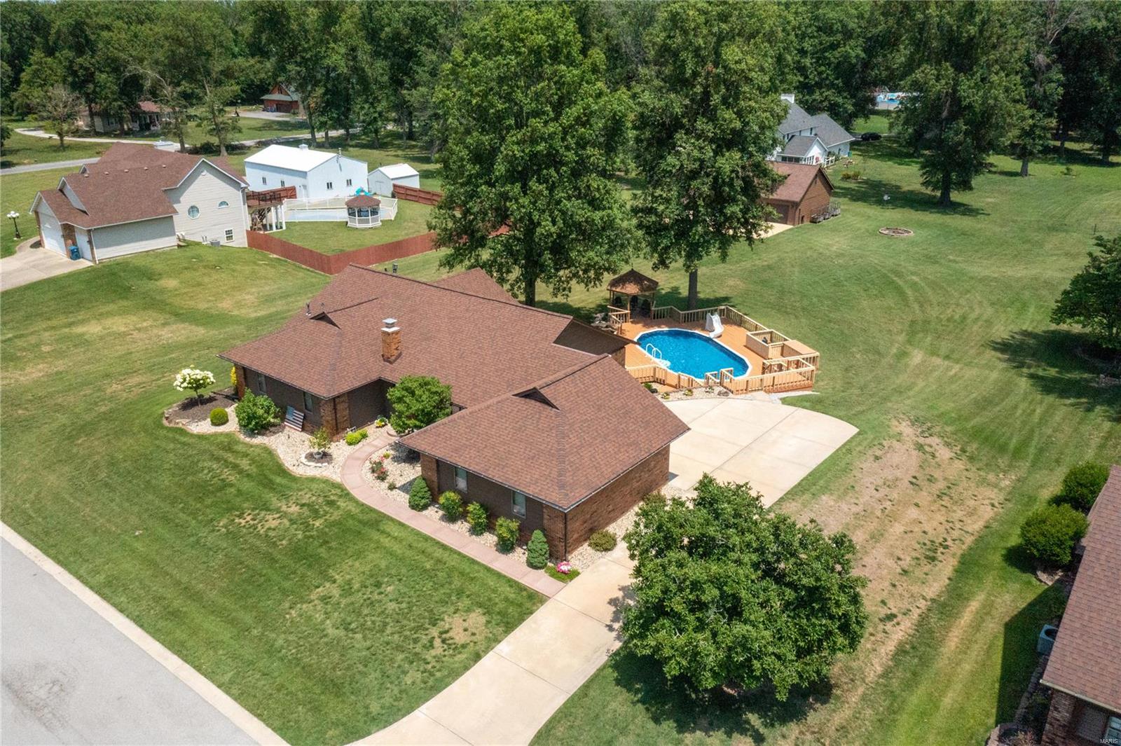 90 SHIRLWIN Drive