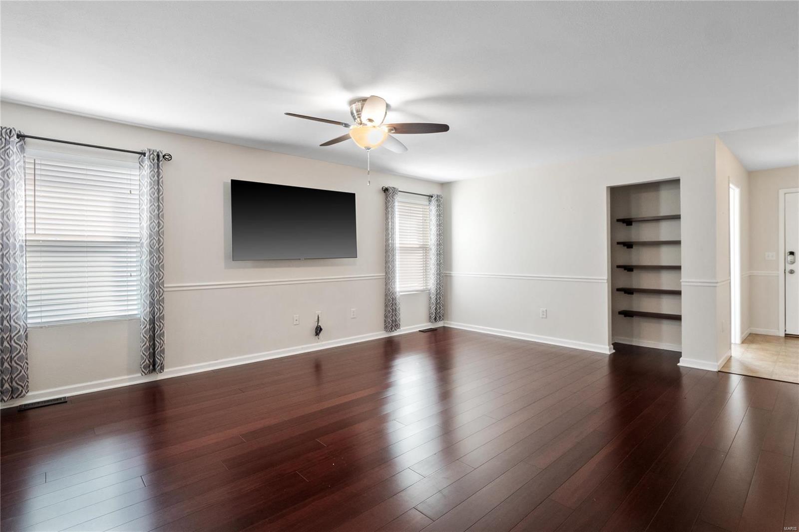 117 Meadowcrest Drive