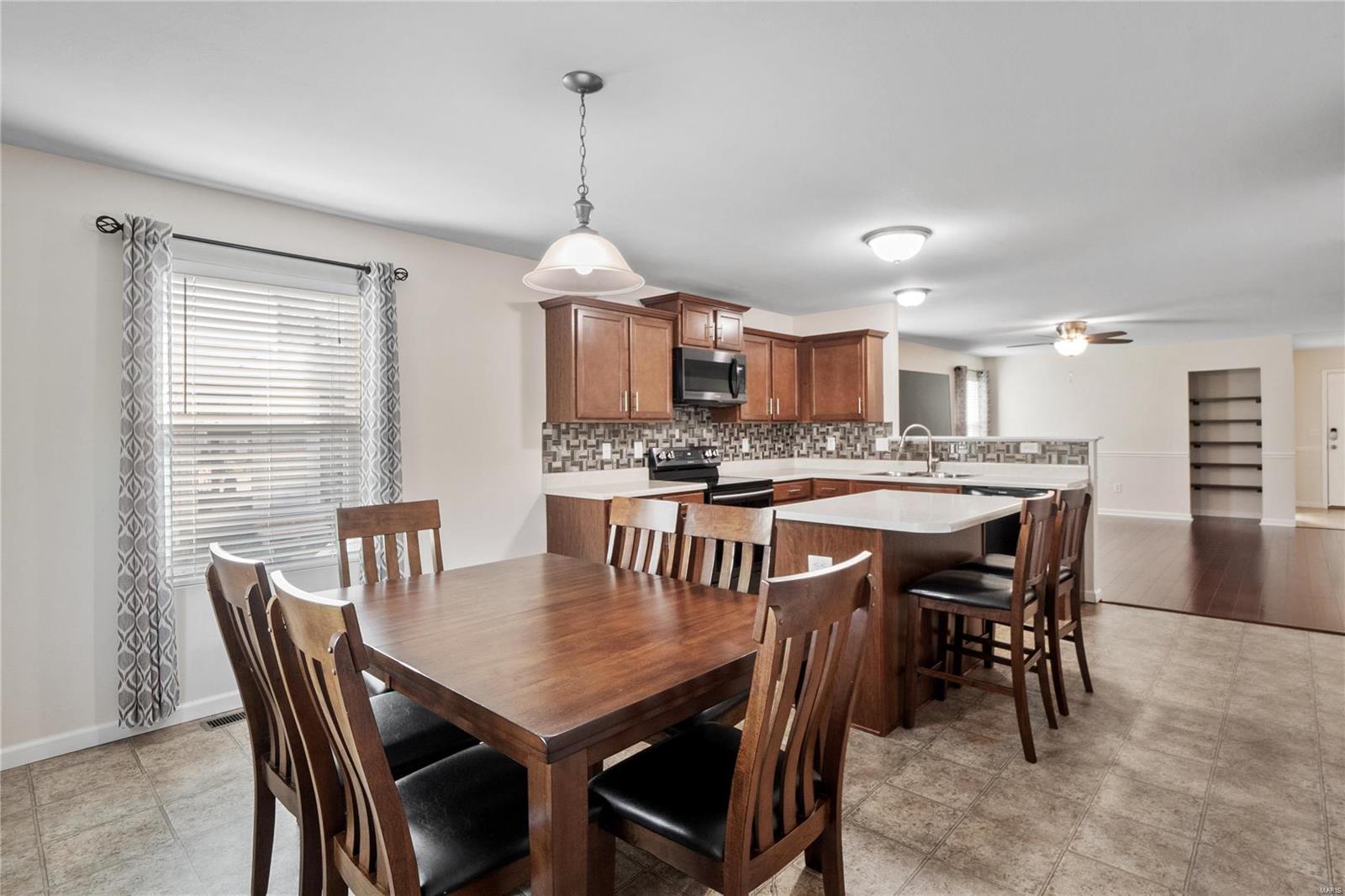 117 Meadowcrest Drive
