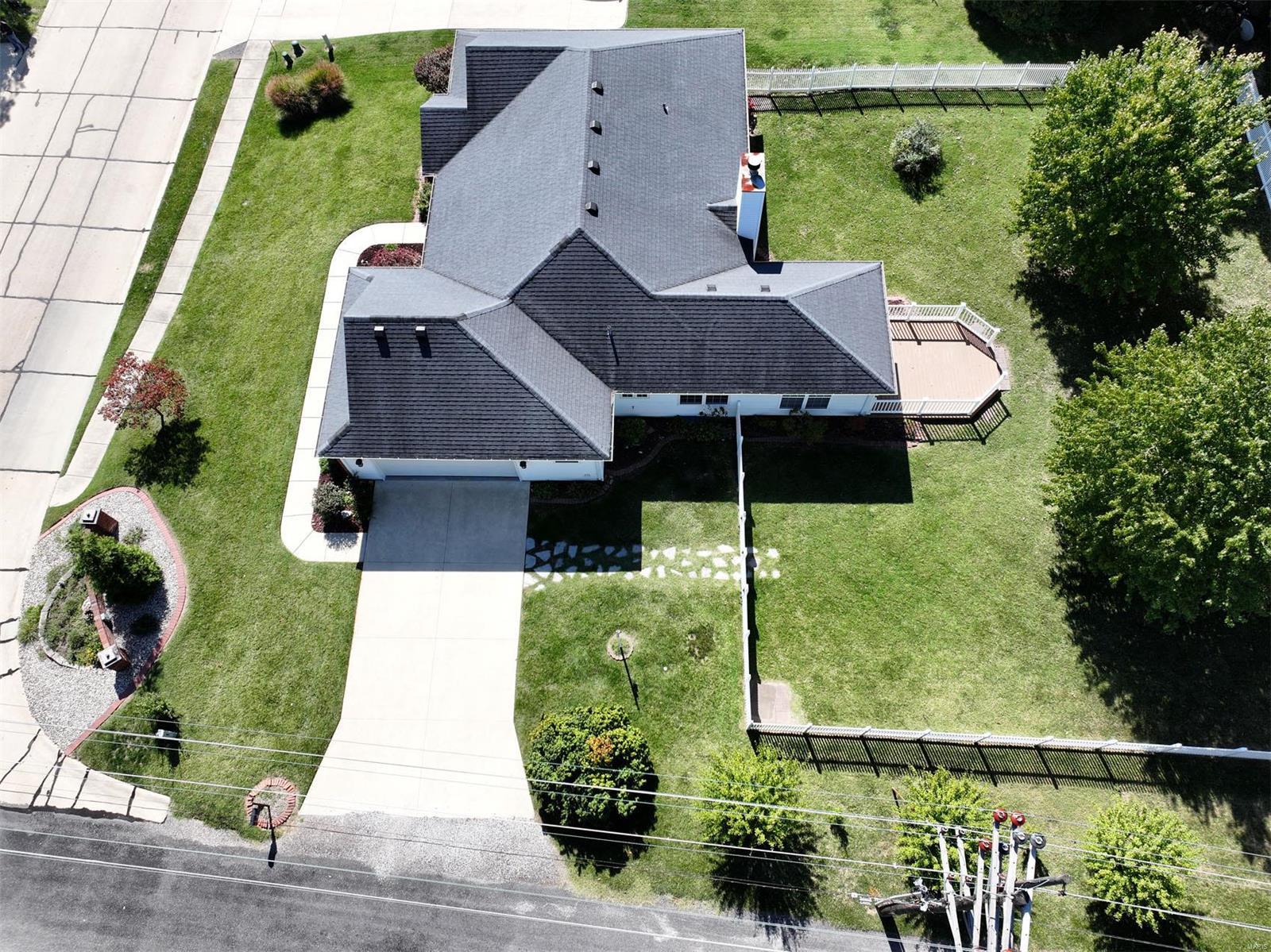 2 Grandbrook Boulevard