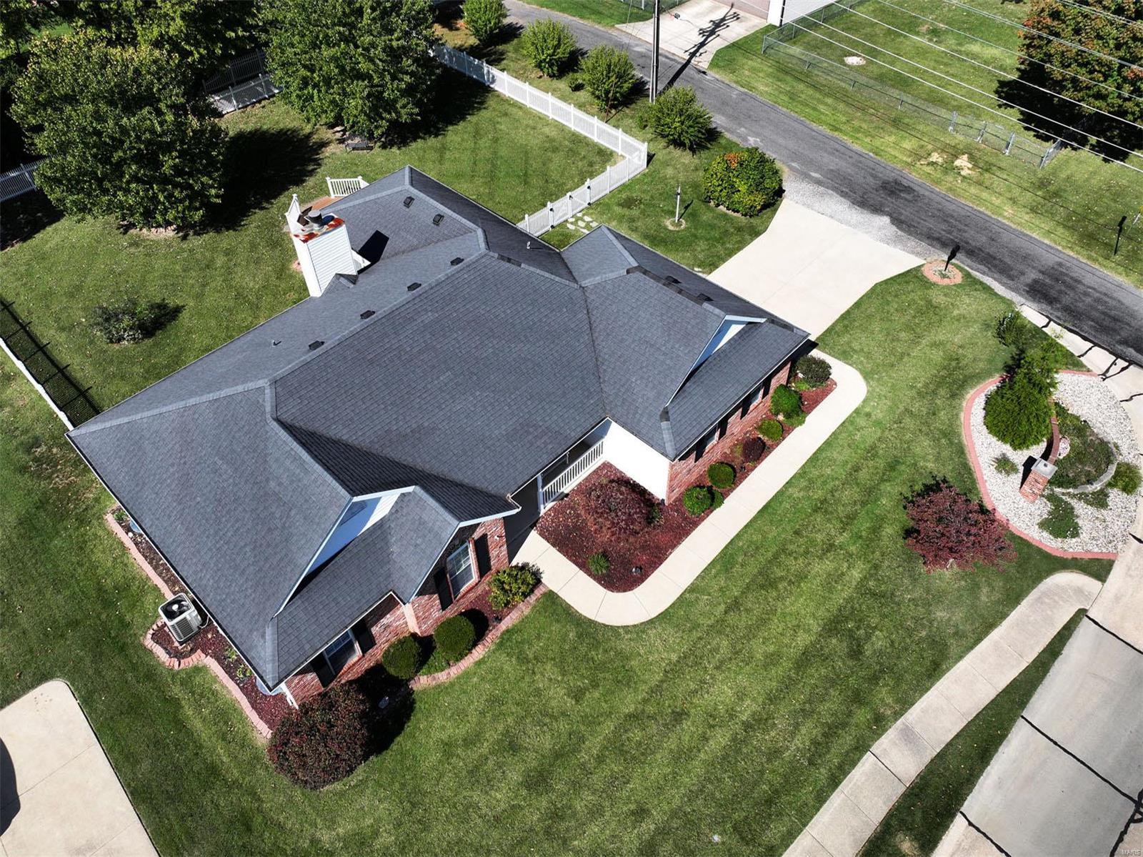 2 Grandbrook Boulevard