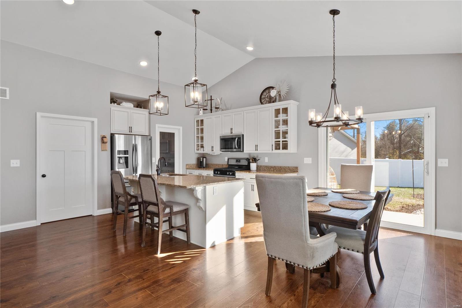 1104 Lucca Court
