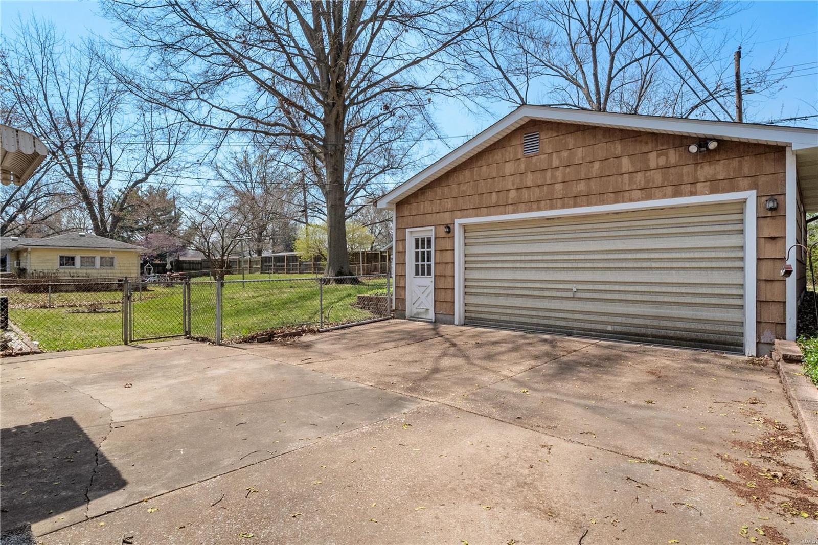 1703 Foster Drive