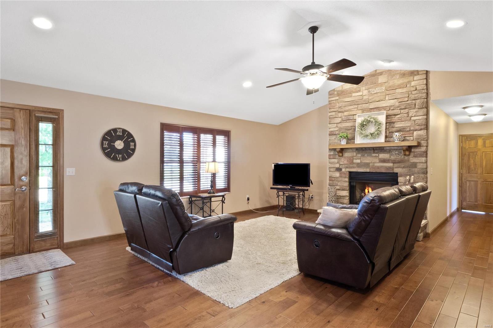 929 MILLIKIN Drive