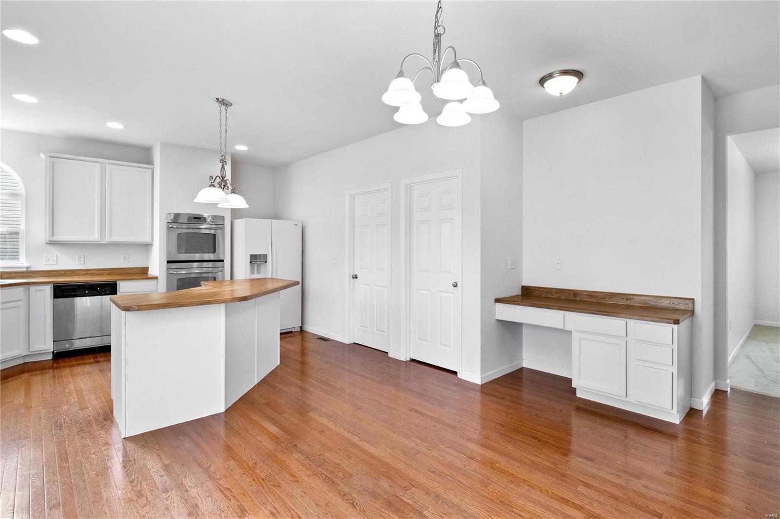 1220 Simeon Drive