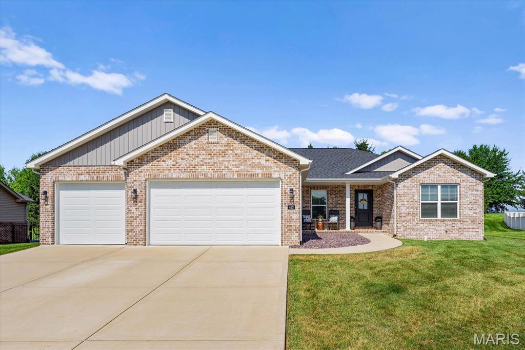 413 Marbleton Circle