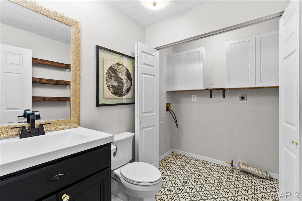 313 Big Bend Boulevard