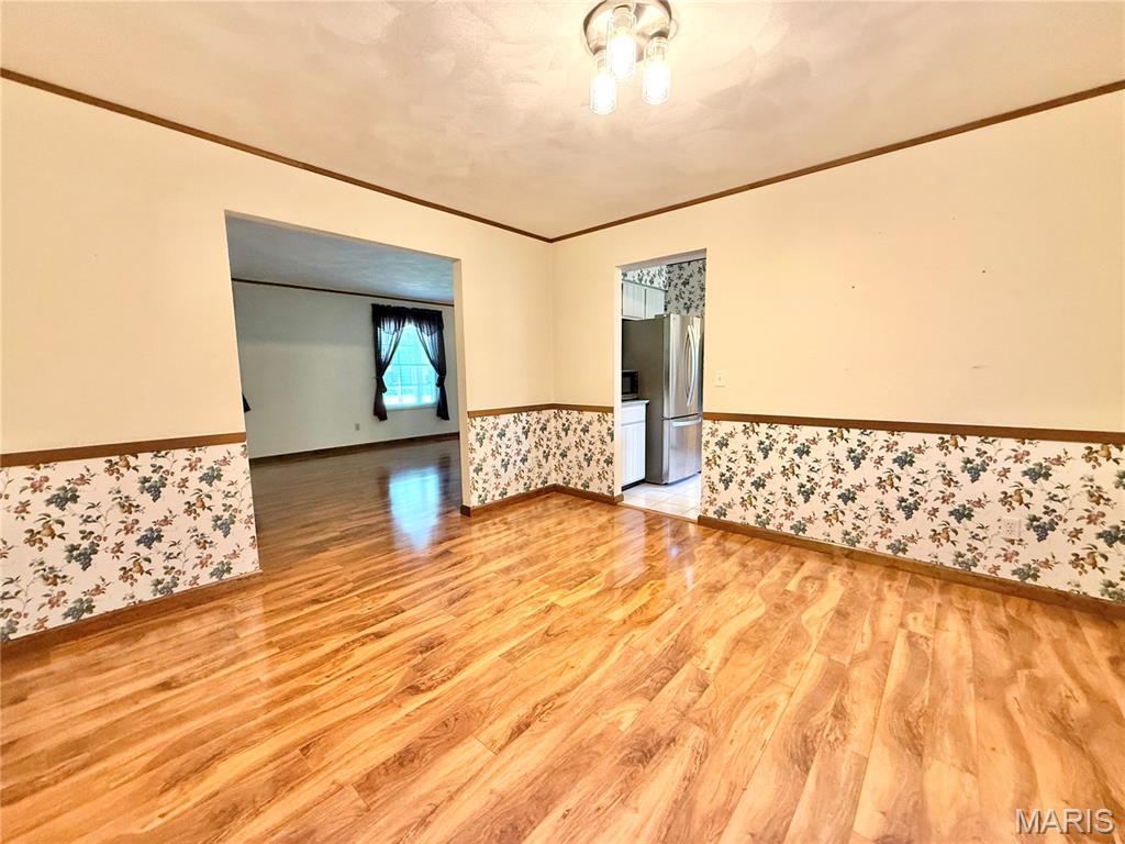 127 White Pine Avenue