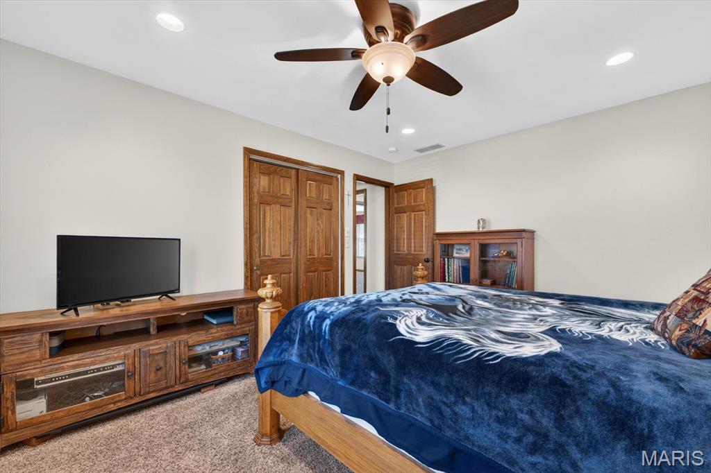 104 Meadowbruck Lane