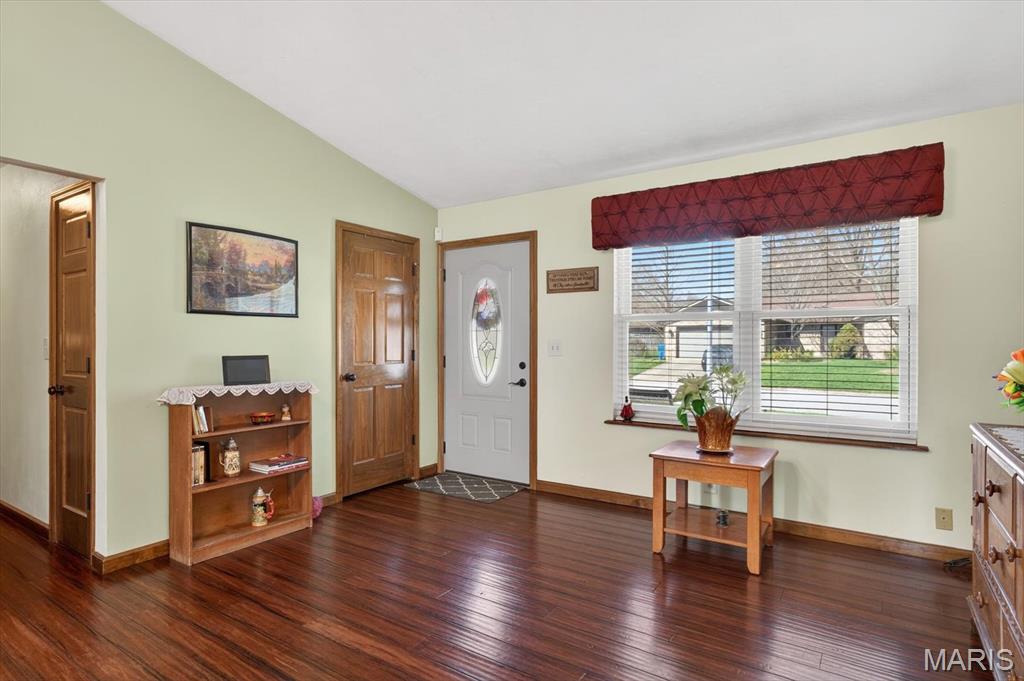 104 Meadowbruck Lane