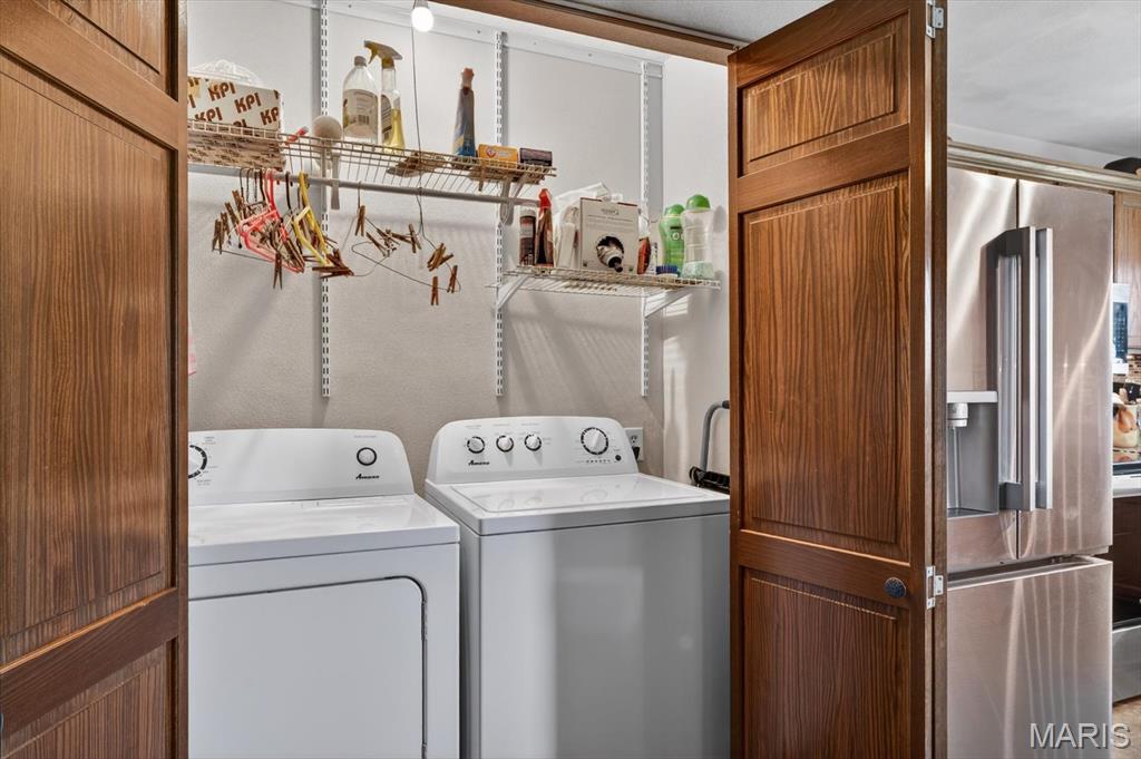 104 Meadowbruck Lane