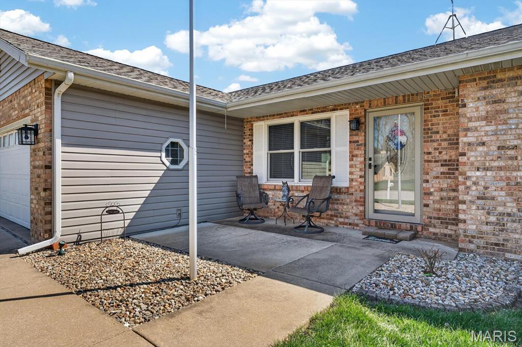 104 Meadowbruck Lane