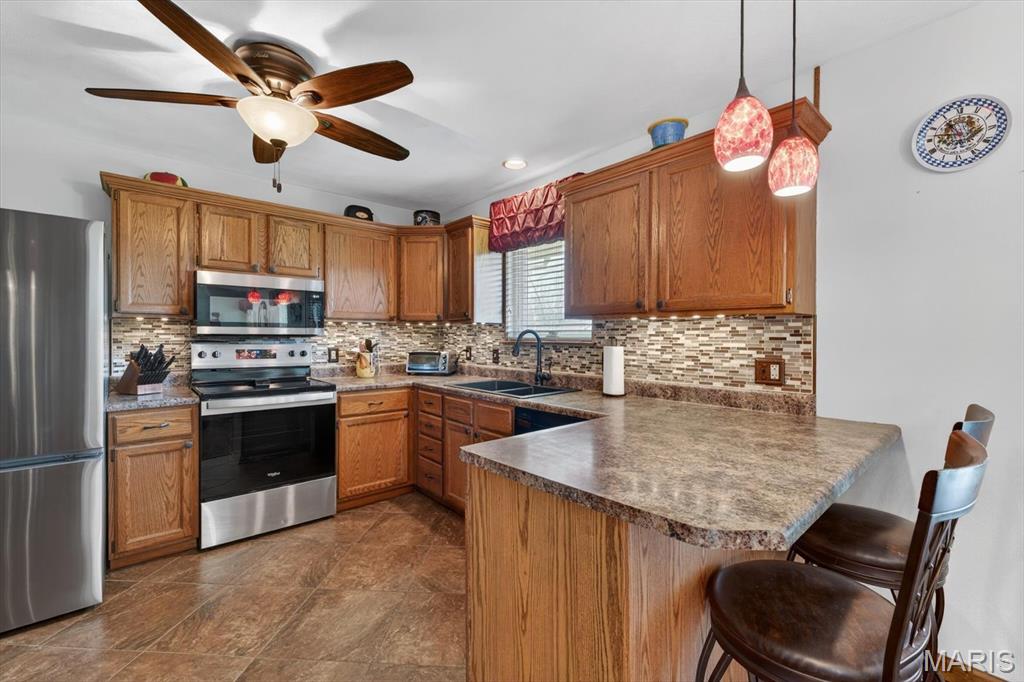 104 Meadowbruck Lane