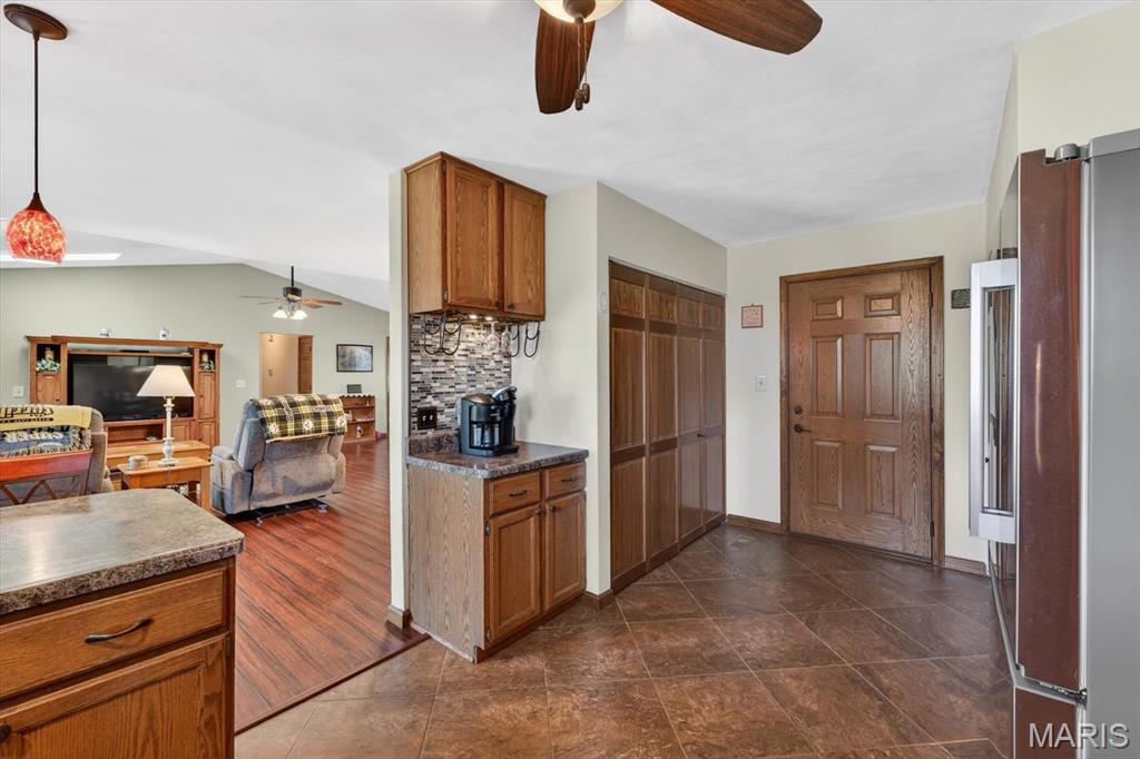 104 Meadowbruck Lane