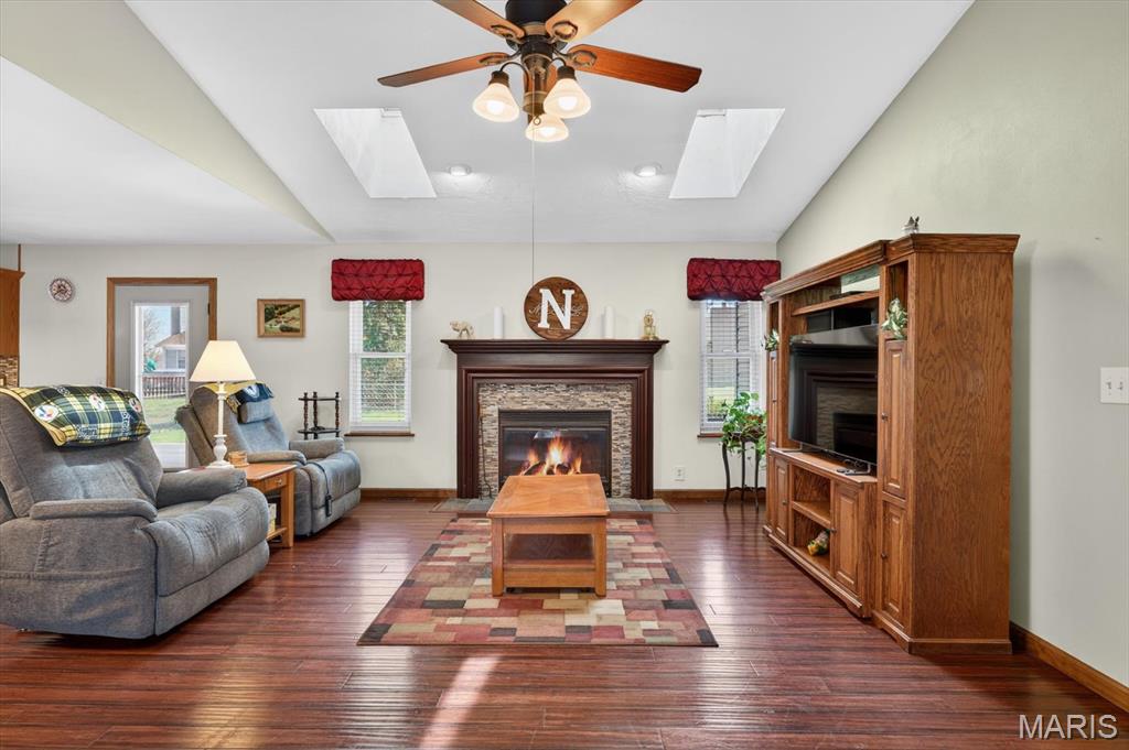 104 Meadowbruck Lane