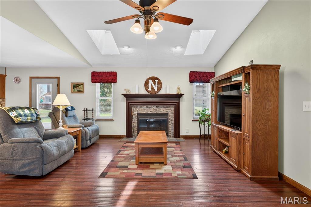 104 Meadowbruck Lane