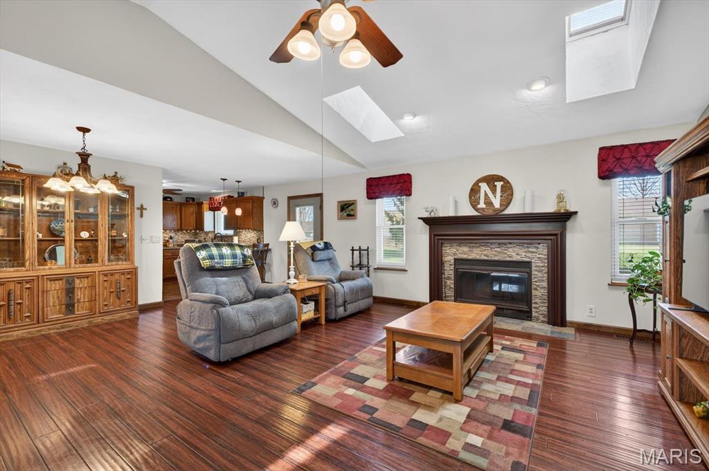 104 Meadowbruck Lane