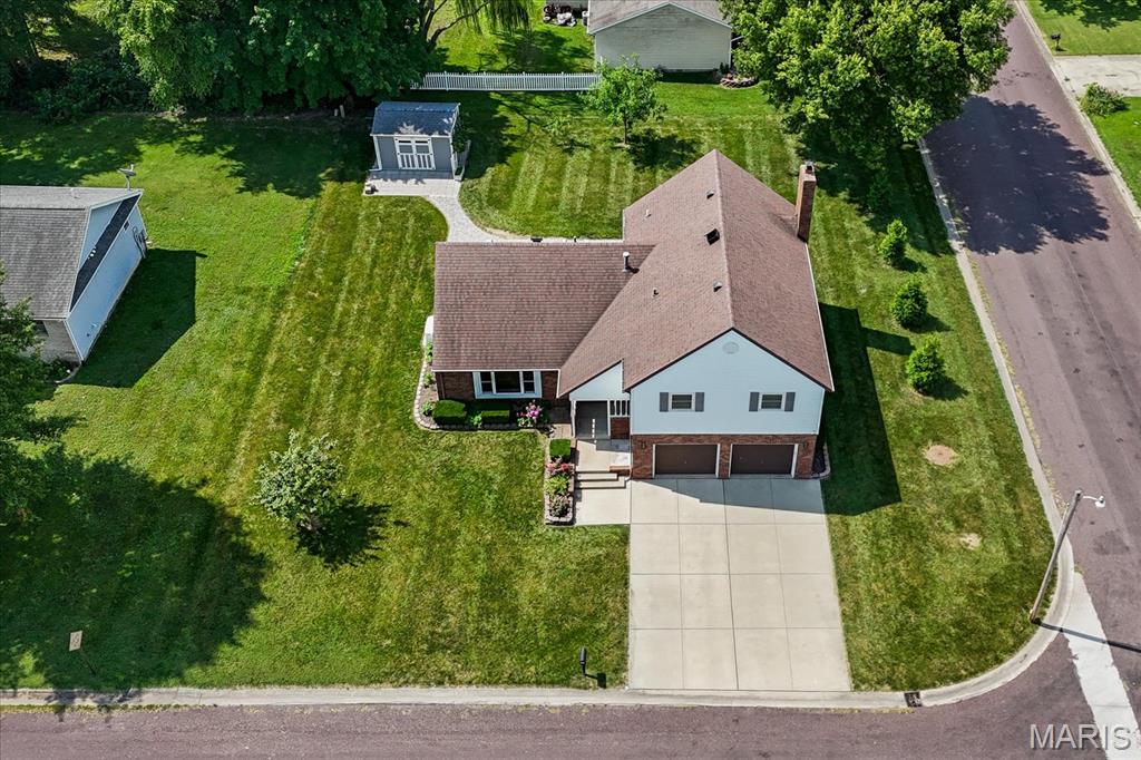 320 Adam Court