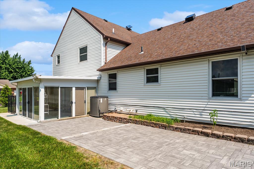 320 Adam Court