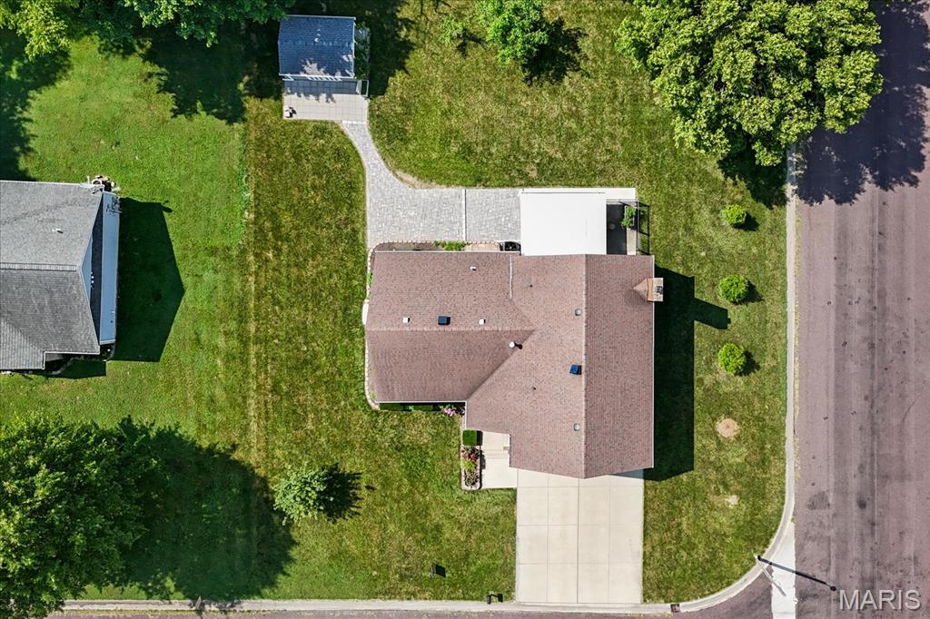 320 Adam Court