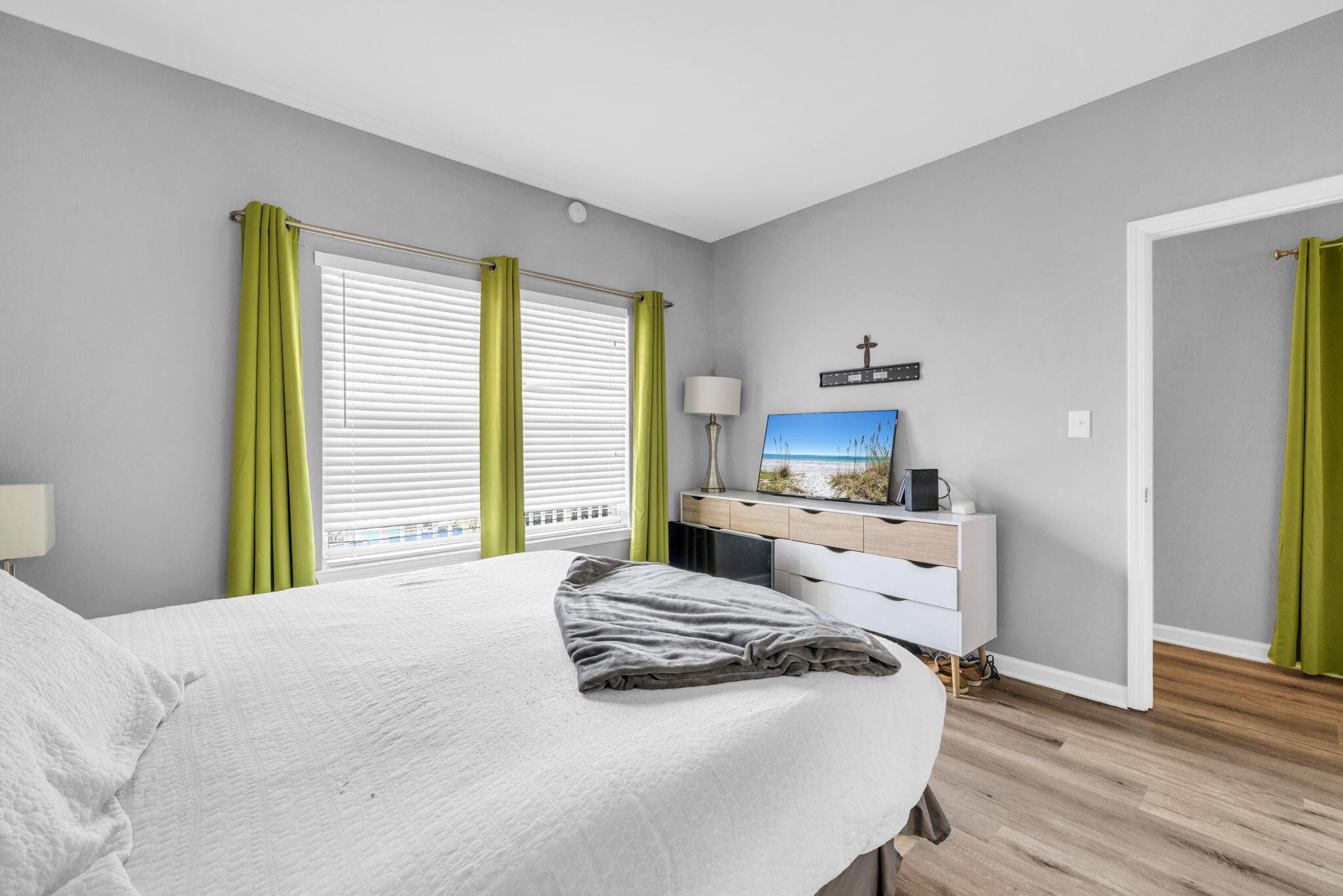 200 Sandestin Lane APT 1412