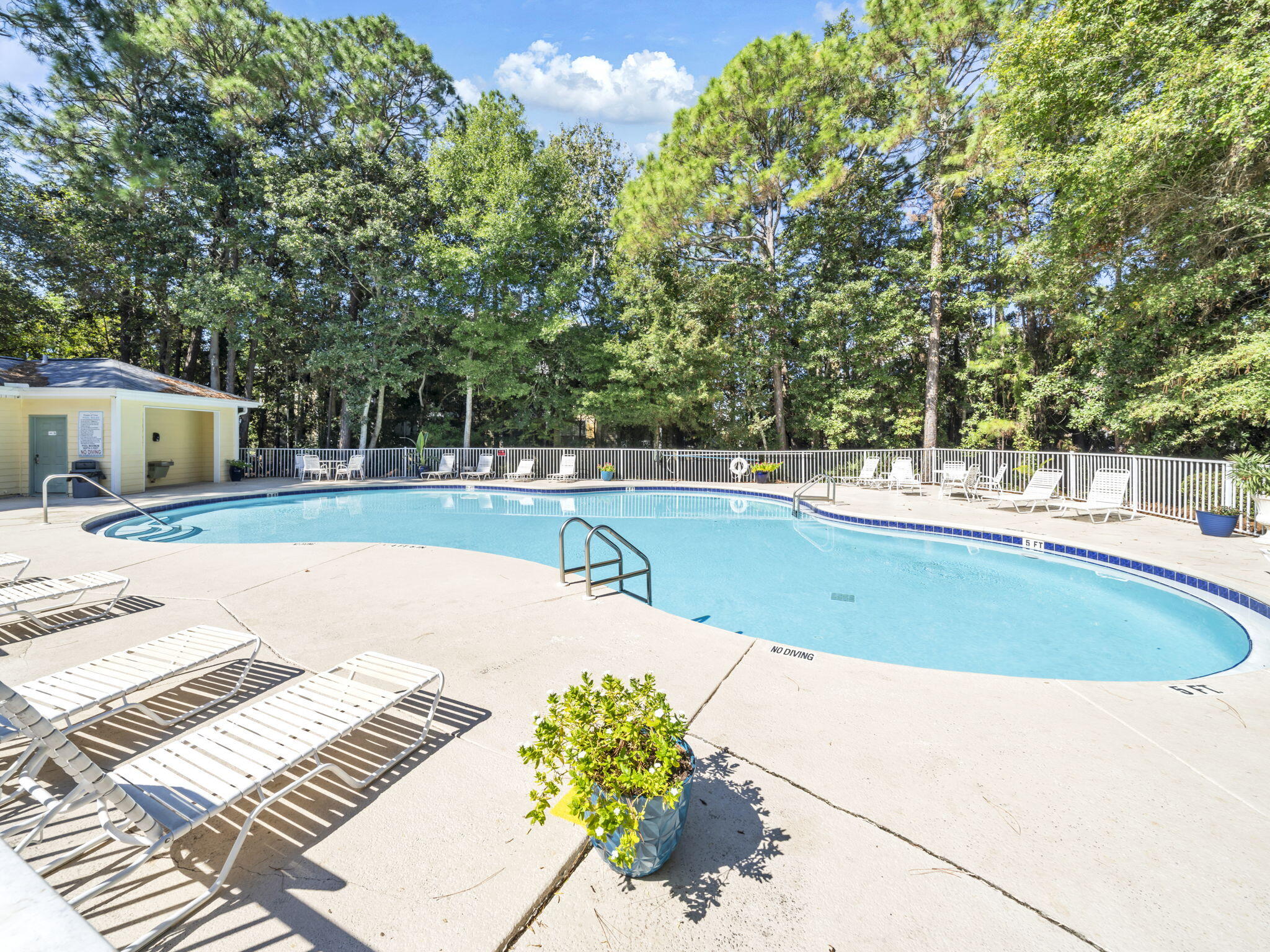 200 Sandestin Lane APT 1412