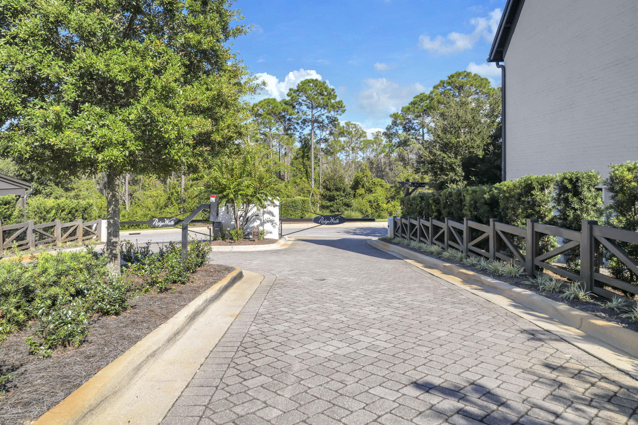 46 Ridgewalk Circle