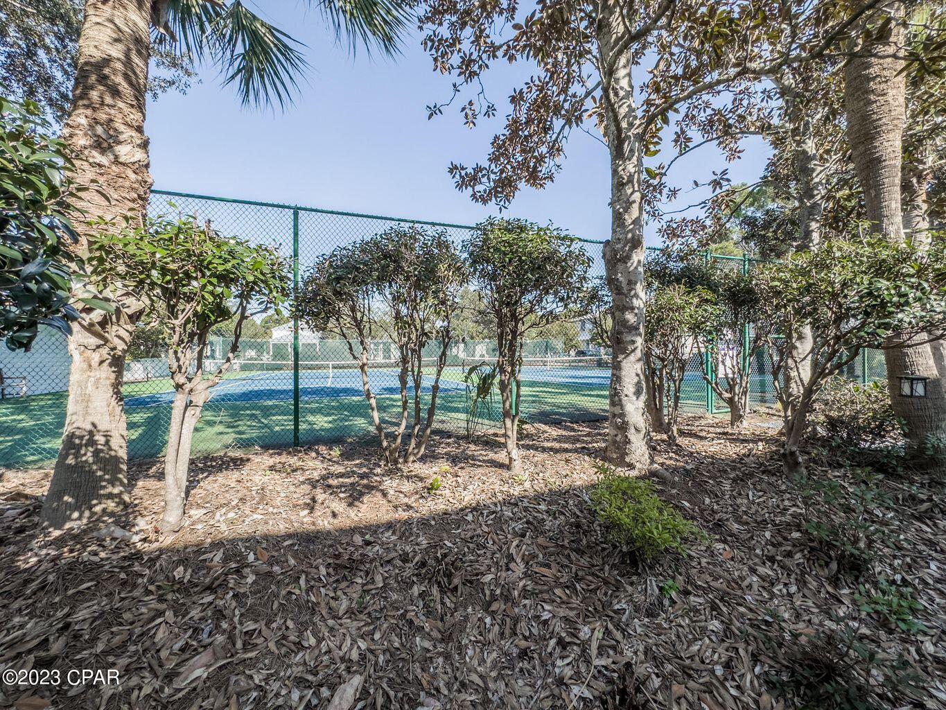 100 N Myrtle Drive, 115