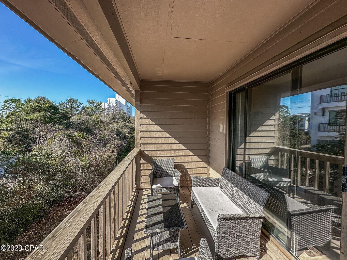 100 N Myrtle Drive, 115