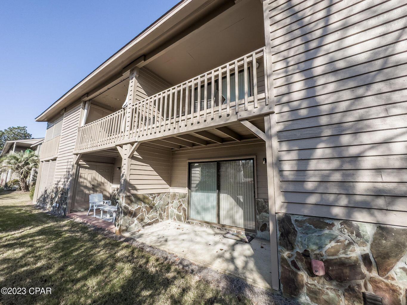 100 N Myrtle Drive, 115