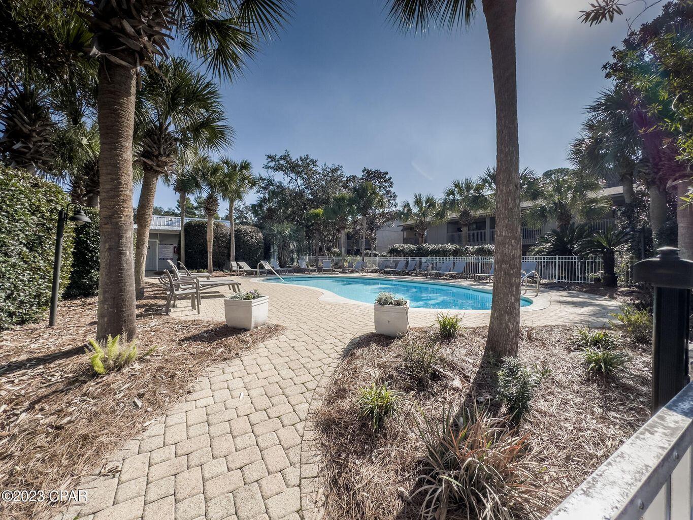 100 N Myrtle Drive, 115