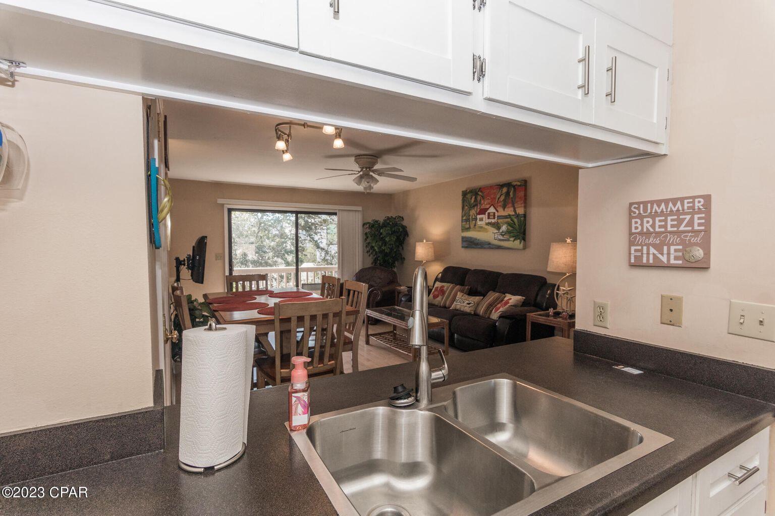 100 N Myrtle Drive, 115